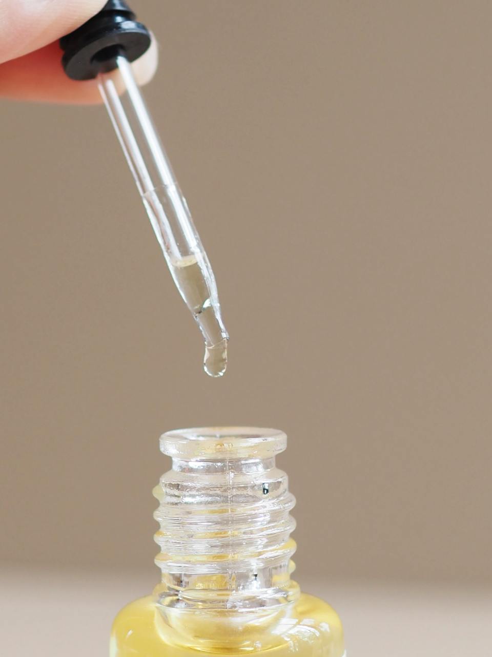 一滴波旁島天竺葵精油將落未落